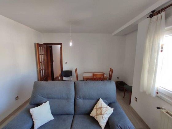 Foto 1 de Piso en alquiler en calle De Santa Marta de Arriba de 3 habitaciones con muebles y calefacción