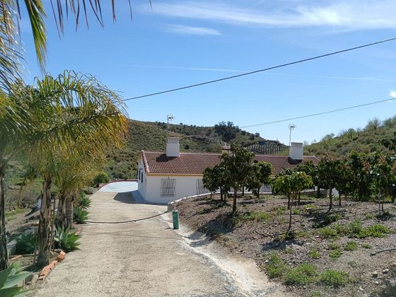 Foto 2 de Casa en venda a Norte - Barrio del Pilar - El Reñidero de 6 habitacions amb terrassa i garatge
