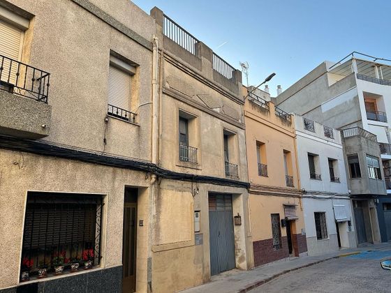 Foto 2 de Chalet en venta en Alberic de 4 habitaciones con terraza