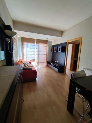 Foto 2 de Pis en lloguer a El Camp d'en Grassot i Gràcia Nova de 3 habitacions amb mobles i balcó