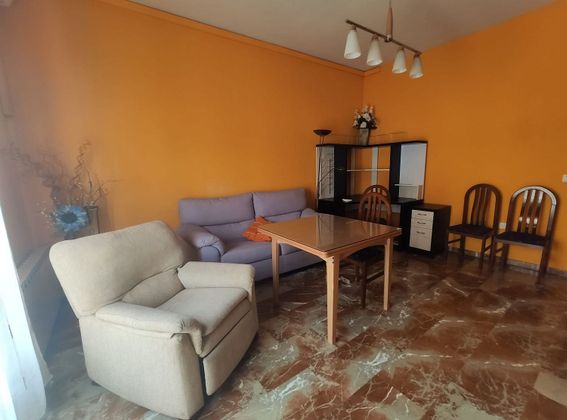 Foto 2 de Pis en lloguer a San Felipe - El Almendral - La Merced de 1 habitació amb mobles i aire acondicionat