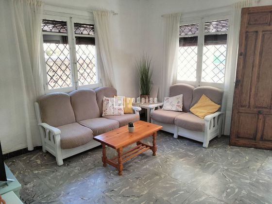 Foto 2 de Casa en venda a Playa de Gandia de 7 habitacions amb terrassa i aire acondicionat