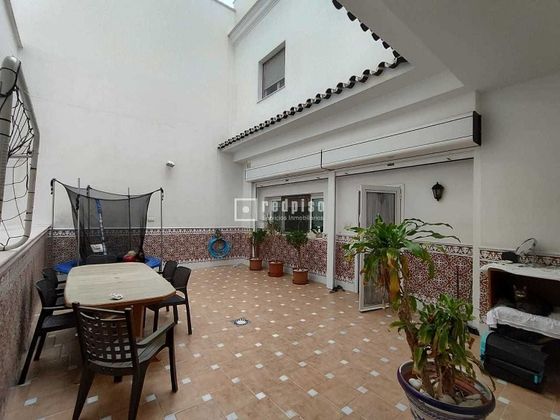 Foto 2 de Casa en venta en Suárez de 5 habitaciones con terraza y aire acondicionado