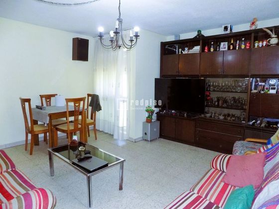 Foto 2 de Pis en venda a Orcasitas de 3 habitacions amb terrassa i calefacció