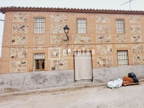 Foto 1 de Casa en venda a San Martín de Pusa de 6 habitacions amb piscina