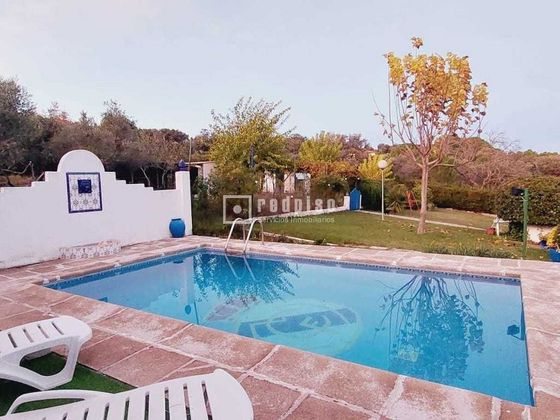 Foto 2 de Casa en venta en San Román de los Montes de 6 habitaciones con piscina y jardín