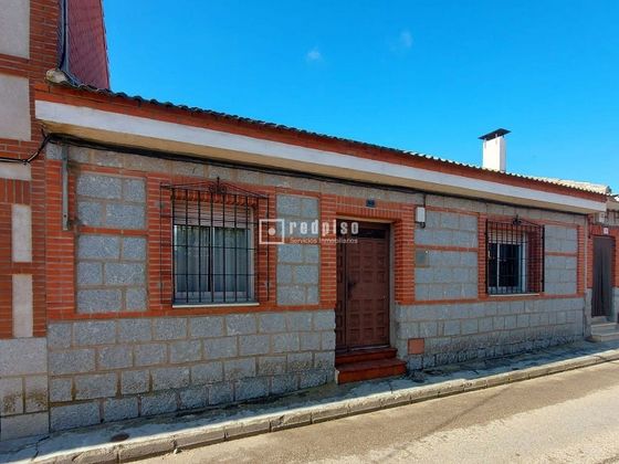 Foto 1 de Casa en venda a San Martín de Montalbán de 3 habitacions amb terrassa i calefacció