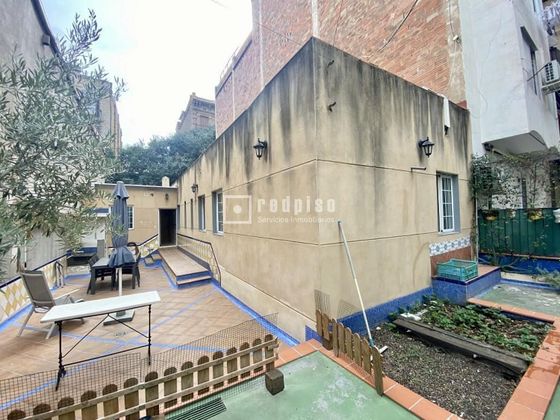 Foto 1 de Casa en venda a El Poble Sec - Parc de Montjuïc de 4 habitacions amb terrassa i garatge