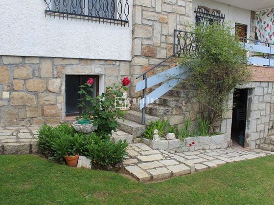 Foto 2 de Venta de casa en Villa del Prado de 3 habitaciones con piscina y garaje