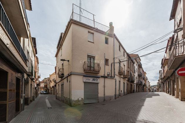 Foto 1 de Casa adossada en venda a calle De la Creu de 7 habitacions amb terrassa i garatge