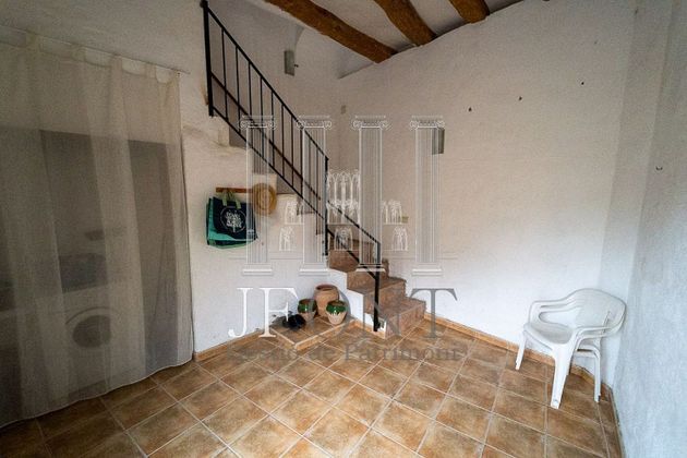 Foto 2 de Casa en venda a Garcia de 2 habitacions amb balcó
