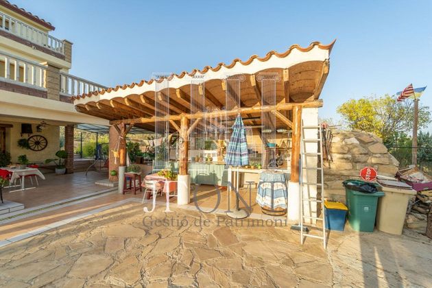Foto 2 de Casa rural en venda a Flix de 5 habitacions amb terrassa i piscina