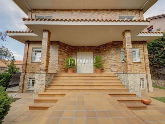 Foto 1 de Casa en venta en La Cabaña de 5 habitaciones con terraza y piscina