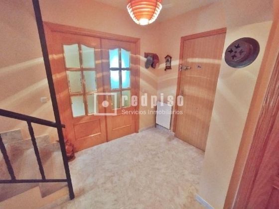 Foto 2 de Casa en venta en Albalate de Zorita de 7 habitaciones con piscina y garaje