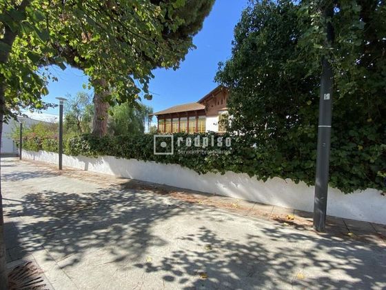 Foto 2 de Chalet en venta en Vilassar de Mar de 9 habitaciones con terraza y jardín