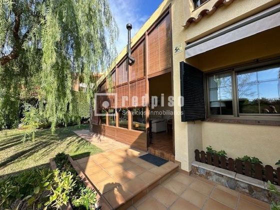 Foto 2 de Casa en venda a Alella de 4 habitacions amb terrassa i piscina
