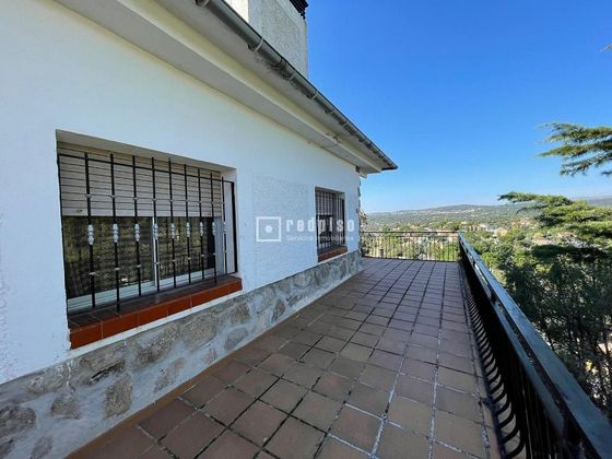 Foto 2 de Venta de casa en Cerro de Alarcón - Puente La Sierra - Mirador del Romero de 5 habitaciones con terraza y piscina