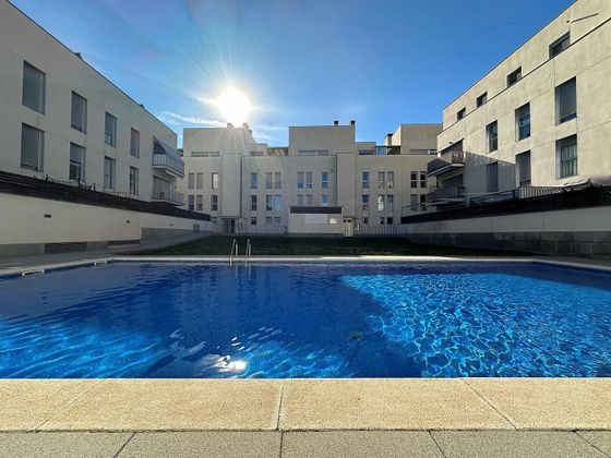 Foto 2 de Venta de piso en calle Del Pare Font de 2 habitaciones con terraza y piscina