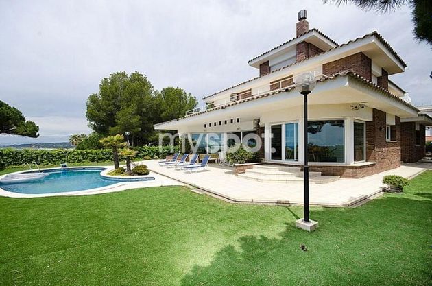 Foto 2 de Xalet en venda a Els Munts de 5 habitacions amb terrassa i piscina