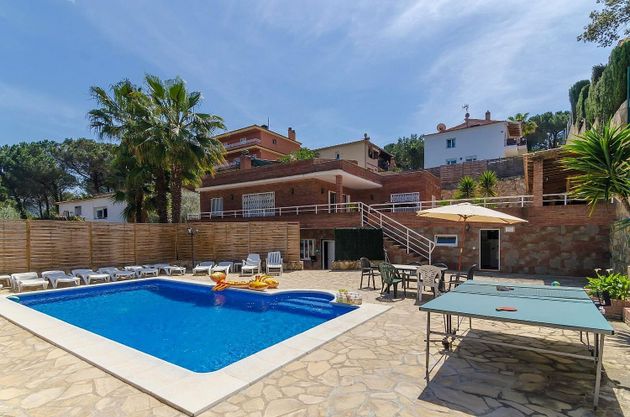 Foto 2 de Xalet en venda a Puigventós de 9 habitacions amb terrassa i piscina