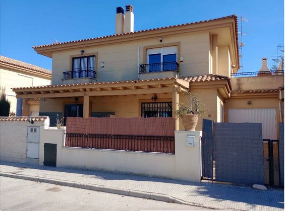 Foto 1 de Casa en venda a Bigastro de 3 habitacions amb terrassa i garatge
