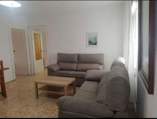 Foto 2 de Piso en alquiler en Bami - Tabladilla - La Estrella de 3 habitaciones con terraza y muebles