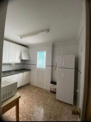 Foto 2 de Pis en lloguer a Bami - Tabladilla - La Estrella de 3 habitacions amb terrassa i mobles