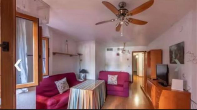 Foto 2 de Pis en lloguer a Colores - Entreparques de 3 habitacions amb terrassa i mobles