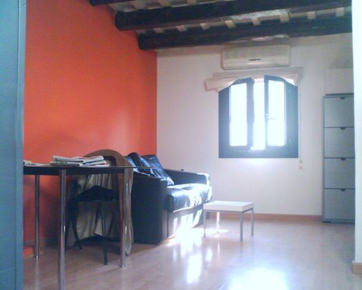 Foto 2 de Àtic en venda a Sant Pere, Santa Caterina i la Ribera de 1 habitació amb terrassa i calefacció