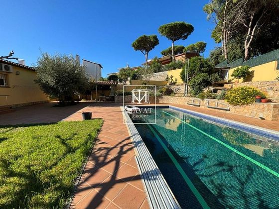 Foto 1 de Xalet en venda a Fenals de 5 habitacions amb terrassa i piscina