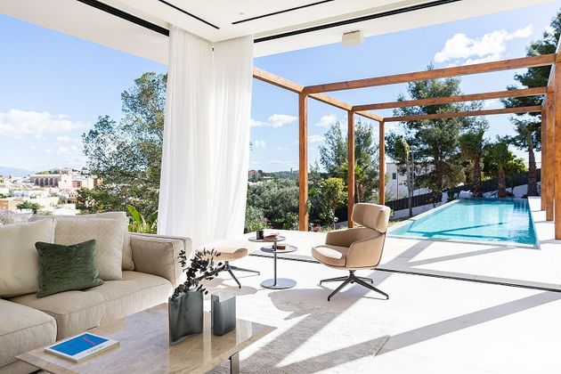 Foto 2 de Xalet en venda a Génova de 5 habitacions amb terrassa i piscina