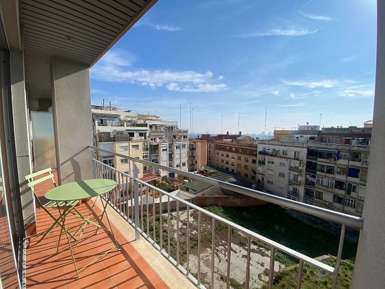 Foto 1 de Pis en venda a El Baix Guinardó de 4 habitacions amb garatge i balcó