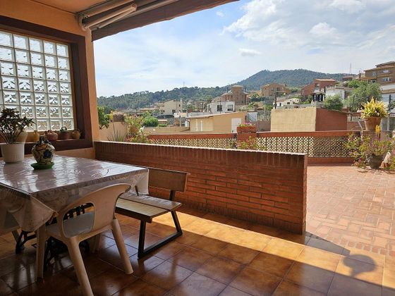 Foto 1 de Casa en venda a Sant Vicenç dels Horts de 5 habitacions amb terrassa i garatge