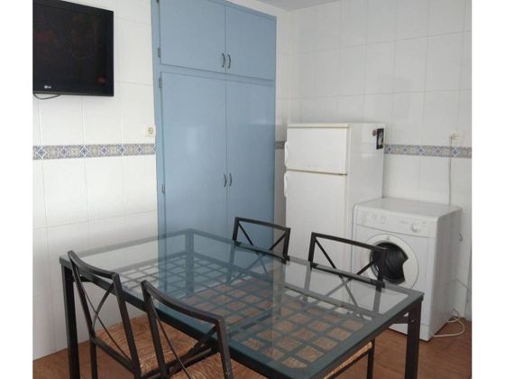 Foto 2 de Pis en lloguer a Villaviciosa - Amandi de 3 habitacions amb terrassa i mobles