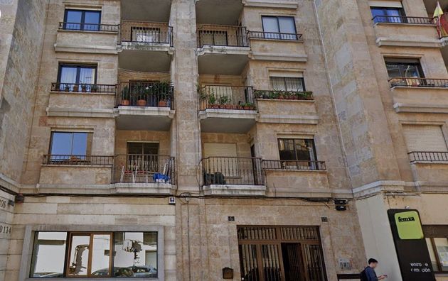 Foto 2 de Pis en venda a calle Santa María la Blanca de 3 habitacions amb garatge i balcó