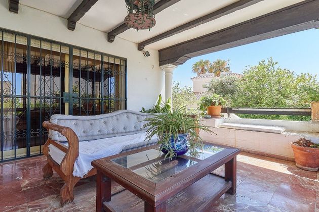 Foto 2 de Casa en venda a Casco Antiguo de 8 habitacions amb terrassa i piscina