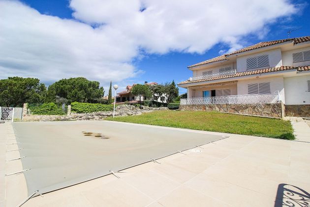 Foto 1 de Casa en venta en Alpedrete de 4 habitaciones con terraza y piscina