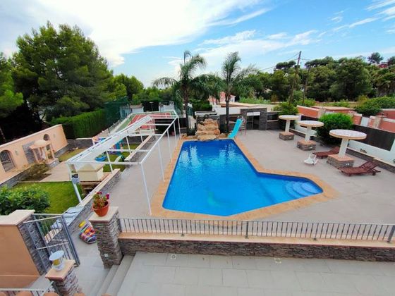Foto 1 de Xalet en venda a El Montgó de 11 habitacions amb terrassa i piscina