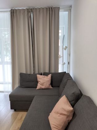 Foto 2 de Piso en alquiler en La Sagrera de 3 habitaciones con muebles y aire acondicionado