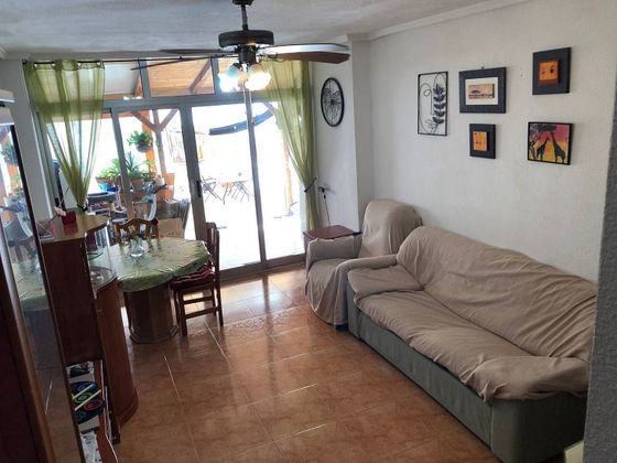 Foto 1 de Casa en venda a calle Pedro Lorca de 2 habitacions amb terrassa i aire acondicionat