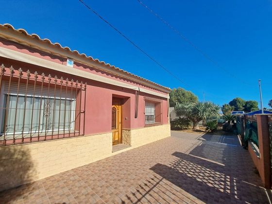 Foto 2 de Casa rural en venda a calle Maina de 3 habitacions amb terrassa i piscina