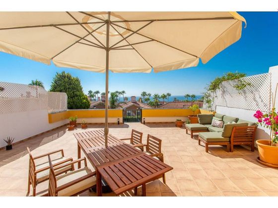 Foto 1 de Casa en lloguer a La Alcaidesa de 3 habitacions amb terrassa i piscina