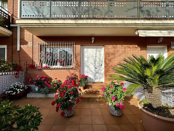 Foto 1 de Casa en venda a Marianao de 4 habitacions amb terrassa i garatge