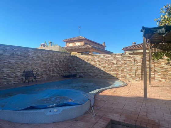 Foto 2 de Xalet en venda a calle Heredad de 4 habitacions amb terrassa i piscina