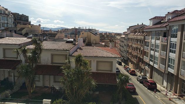 Foto 1 de Venta de piso en calle Dos Poetas Galegos de 4 habitaciones con terraza y garaje