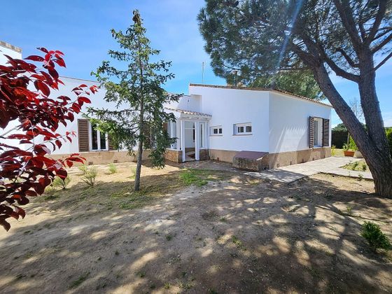 Foto 1 de Xalet en venda a calle Segovia de 4 habitacions amb terrassa i piscina