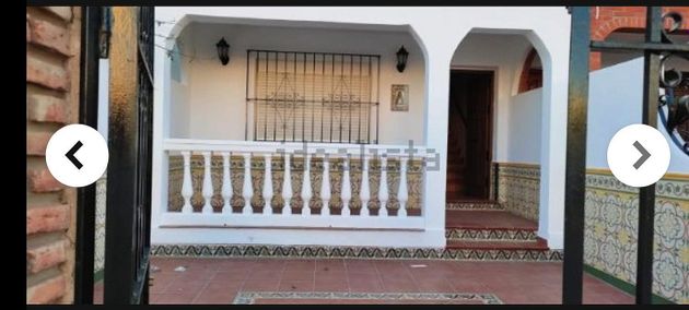Foto 2 de Casa adossada en venda a avenida Manuel Altolaguirre de 4 habitacions amb terrassa i balcó