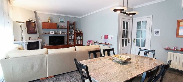 Foto 2 de Casa en venda a Centre - Prat de Llobregat, El de 4 habitacions amb terrassa i garatge