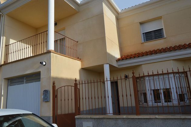 Foto 1 de Casa adossada en venda a Horcajo de Santiago de 4 habitacions amb terrassa i garatge