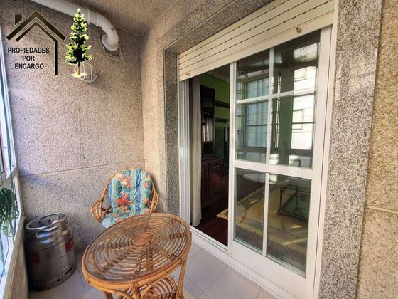 Foto 2 de Pis en venda a Cangas de 3 habitacions amb terrassa i garatge